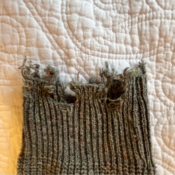 Distressed Sweater - Picture 5 of 11
